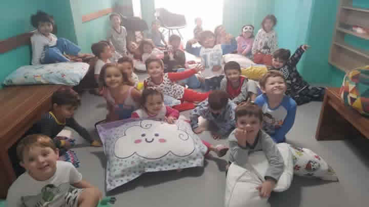 Tarde do Pijama – Professora Léia – 1º Período