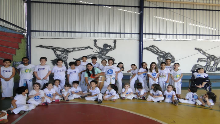 Aula de Capoeira – Professora Núbia
