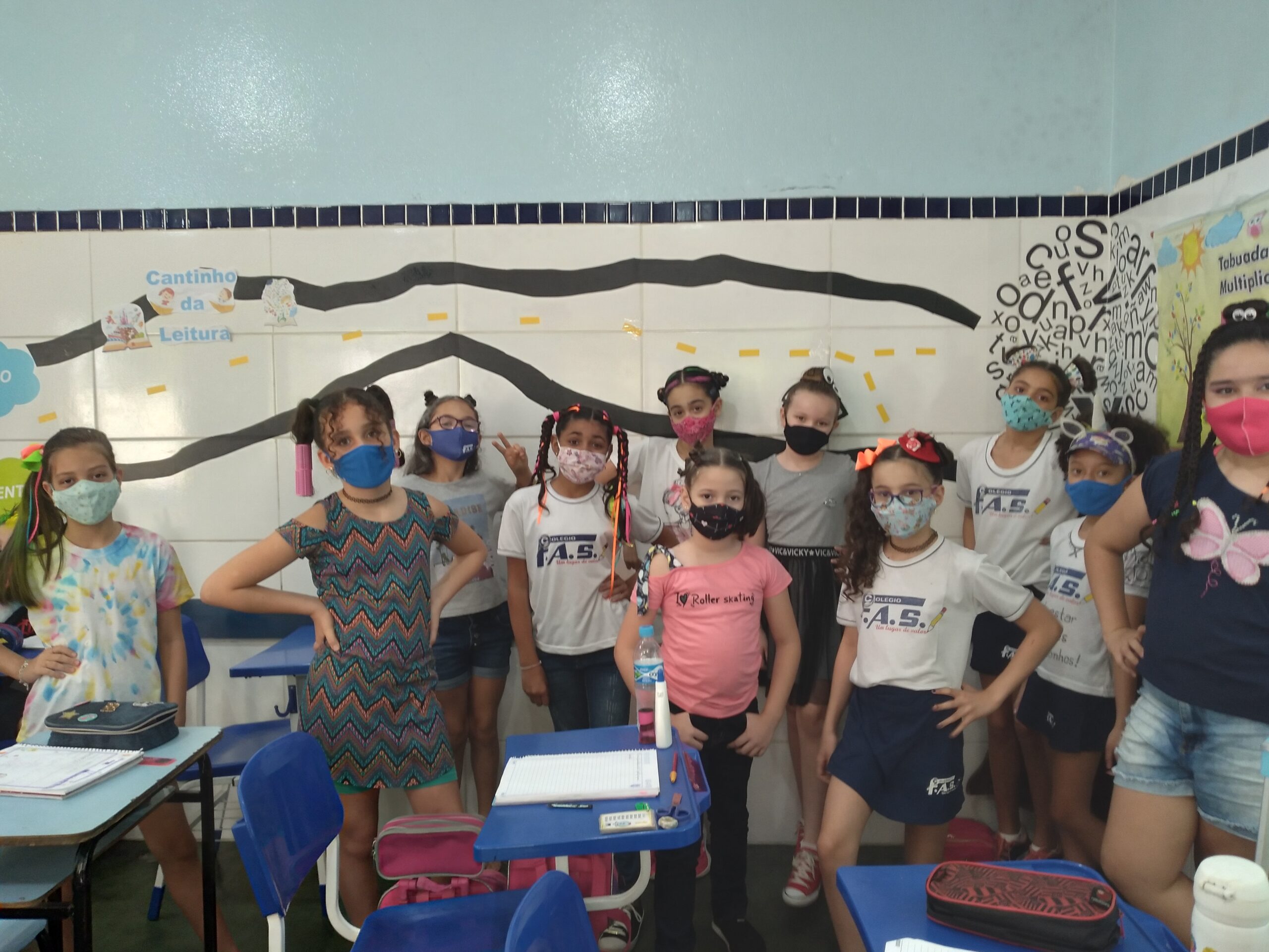 BANDANAS DA OLIMPAZ E DIA DO CABELO MALUCO – 4º ANO – PROF. MÔNICA